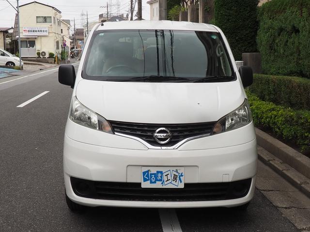 ＮＶ２００バネットバン 　福祉車両・手動スロープ・車いす１名・計７人乗・リヤクーラー・左側スライドドア連動オートステップ・アシストグリップ・スマートキー・車イス後退防止ベルトサード・電動車イス固定装置サード（27枚目）