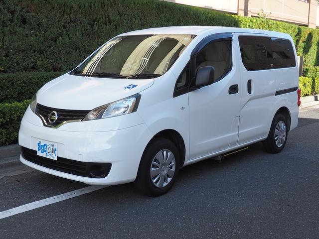 NV200バネットバン 福祉車両・手動スロープ・車いす1名・計7人乗・PVガラス・左側ドア連動オートステップ・アシストグリップ・社外ナビバックカメラ・キーレス・電動車イス固定装置 リヤークーラー付き 車検2年付き(19枚目)