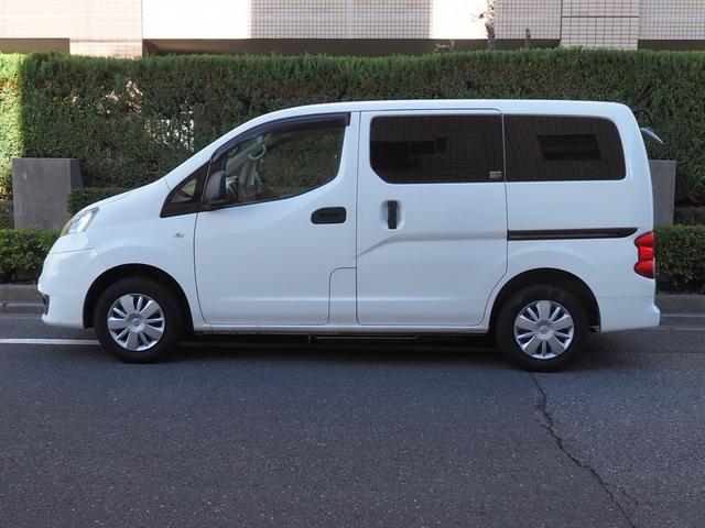 NV200バネットバン 福祉車両・手動スロープ・車いす1名・計7人乗・PVガラス・左側ドア連動オートステップ・アシストグリップ・社外ナビバックカメラ・キーレス・電動車イス固定装置 リヤークーラー付き 車検2年付き(20枚目)