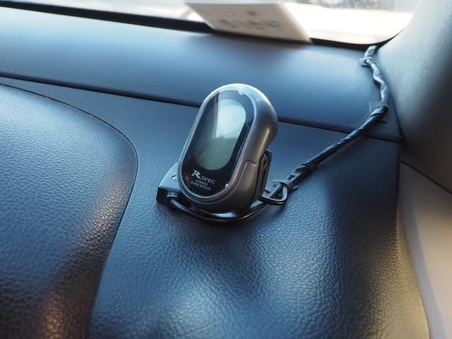 NV200バネットバン 福祉車両・手動スロープ・車いす1名・計7人乗・福祉装置点検済・PVガラス・オートステップ・アシストグリップ 純正ナビ・フルセグTV・電動固定装置・リヤークーラー付・車検2年付 8ナンバー(7枚目)