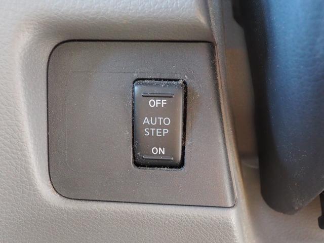 NV200バネットバン スロープタイプ・福祉装置点検済・車イス2名仕様合計6人乗・ストレッチャー可・車いす電動ウインチ・電動車いす固定装置・オートステップ 純正ナビ フルセグTV 営業登録可 8ナンバ-(7枚目)