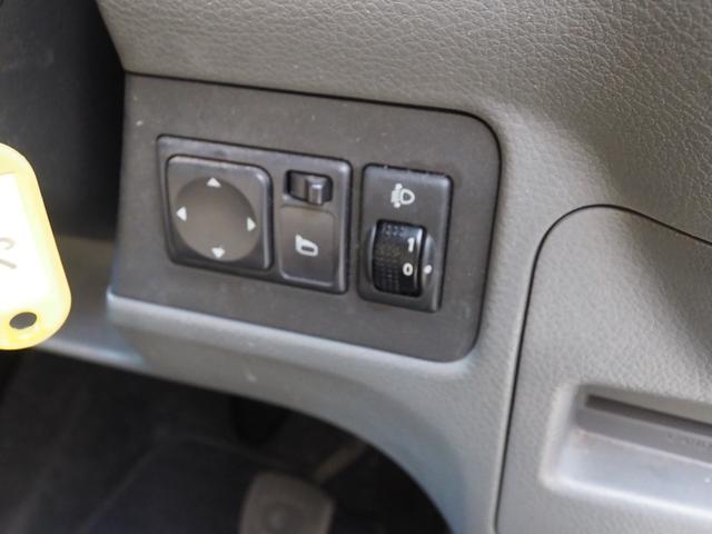 NV200バネットバン スロープタイプ・福祉装置点検済・車イス2名仕様合計6人乗・ストレッチャー可・車いす電動ウインチ・電動車いす固定装置・オートステップ 純正ナビ フルセグTV 営業登録可 8ナンバ-(8枚目)