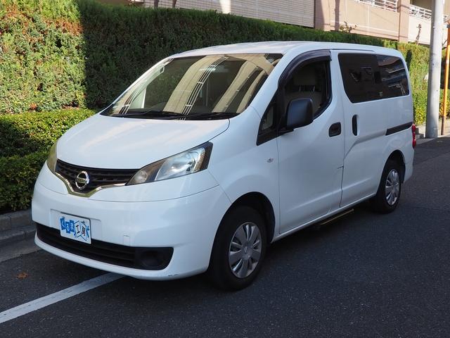 NV200バネットバン スロープタイプ・福祉装置点検済・車イス2名仕様合計6人乗・ストレッチャー可・車いす電動ウインチ・電動車いす固定装置・オートステップ 純正ナビ フルセグTV 営業登録可 8ナンバ-(11枚目)
