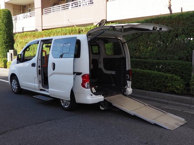 NV200バネットバン スロープタイプ・福祉装置点検済・車イス2名仕様合計6人乗・ストレッチャー可・車いす電動ウインチ・電動車いす固定装置・オートステップ 純正ナビ フルセグTV 営業登録可 8ナンバ-(20枚目)