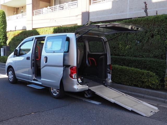 NV200バネットバン 福祉車両・手動スロープ・車いす1名・計7人乗・リヤクーラー・左側ドア連動オートステップ・アシストグリップ・社外ナビバックカメラ・キーレス・車イス後退防止ベルトサード・電動車イス固定装置サード(21枚目)