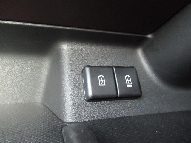 スペーシアカスタム ハイブリッドＸＳターボ　スズキセーフティサポート装着車　全方位モニタ付メモリーナビゲーション装着車　ＥＴＣ２．０車載器　両側パワースライドドア　スズキコネクト対応車　当社社用車　プッシュスタート　スリムサーキュレーター（22枚目）