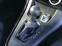 シフトノブです!奥に見えるシルバーのスイッチはアルファD.N.Aシステムの切り替えスイッチです!