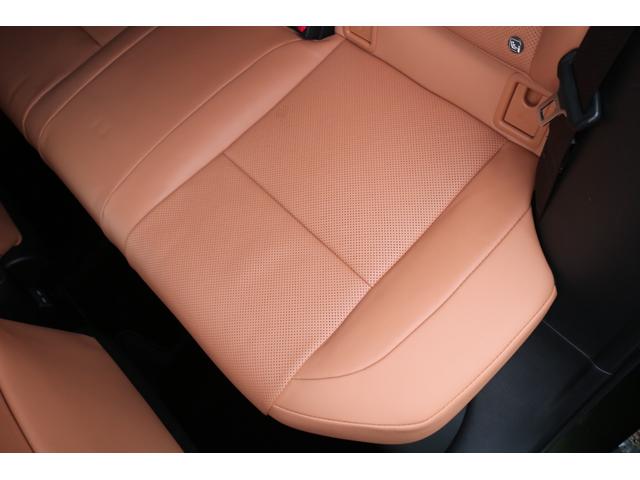 UX UX250h バージョンL 本革シート(ヘーゼル) パノラミックビューモニター ブラインドスポットモニター パーキングサポートブレーキ 3眼LEDヘッドライト アダクティブハイビーム ハンズフリーパワーバックドア ITSコネクト(62枚目)