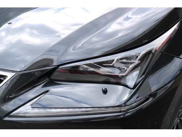 NX NX300 Fスポーツ TRDフルエアロ(F・S・R) 本革シート(フレアレッド)ムーンルーフ 3眼LED アダクティブハイビーム パノラミックビュー ブラインドスポットモニター HUD 後席6:4分割可倒式シート(電動)(18枚目)