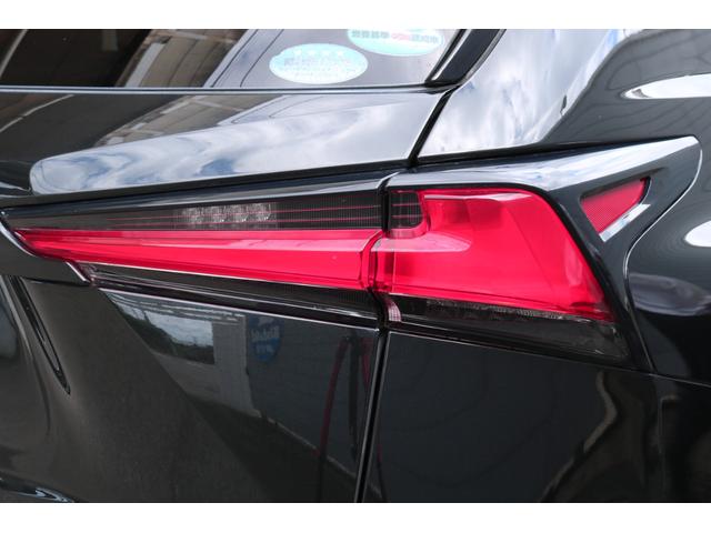 NX NX300 Fスポーツ TRDフルエアロ(F・S・R) 本革シート(フレアレッド)ムーンルーフ 3眼LED アダクティブハイビーム パノラミックビュー ブラインドスポットモニター HUD 後席6:4分割可倒式シート(電動)(44枚目)