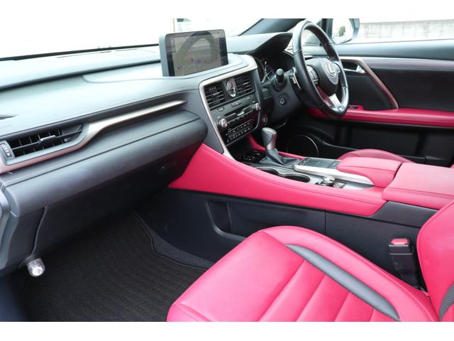 RX RX300 Fスポーツ TRDフルエアロ(F・S・R・マフラー・フェンダー) 本革シート(フレアレッド) ムーンルーフ パノラミックビューモニター ブラインドスポットモニター 3眼LEDヘッドライト アダクティブハイビーム(7枚目)