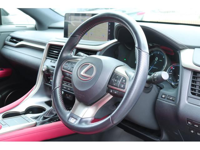 RX RX300 Fスポーツ TRDフルエアロ(F・S・R・マフラー・フェンダー) 本革シート(フレアレッド) ムーンルーフ パノラミックビューモニター ブラインドスポットモニター 3眼LEDヘッドライト アダクティブハイビーム(25枚目)