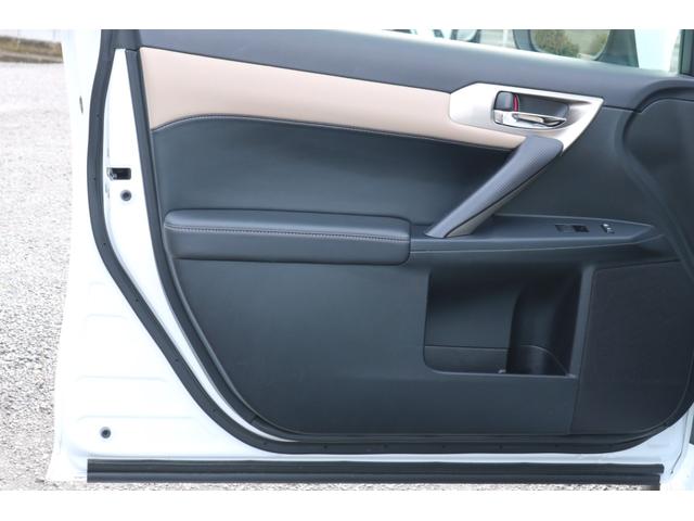 CT CT200h Fスポーツ 本革シート(シャトー/ブラック) Fスポーツ専用ブラックルーフ マークレビンソン 運転席メモリーシート オート電動格納式ドアミラー LEDヘッドライト シートヒーター(33枚目)