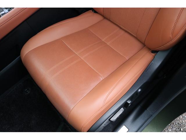 RX RX300 バージョンL 本革シート(オーカー) パノラマルーフ モデリスタバックドアスポイラー 3眼LED アダクティブハイビーム OP20AW(ブロンズ・カラード)ルーフレール 置充電 パノラミックビューモニター(54枚目)