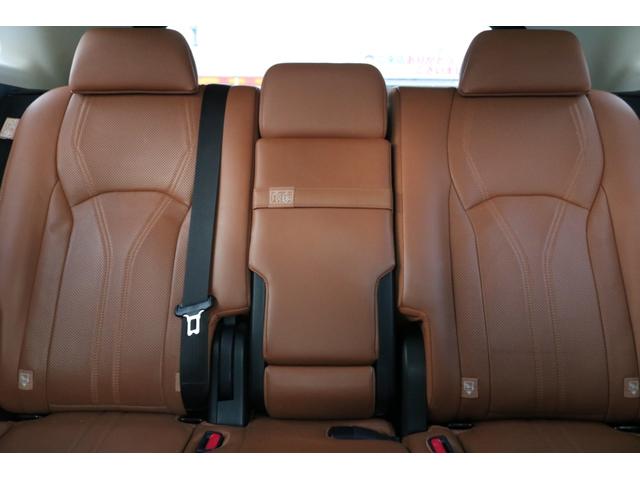 RX RX300 バージョンL 本革シート(オーカー) パノラマルーフ モデリスタバックドアスポイラー 3眼LED アダクティブハイビーム OP20AW(ブロンズ・カラード)ルーフレール 置充電 パノラミックビューモニター(60枚目)