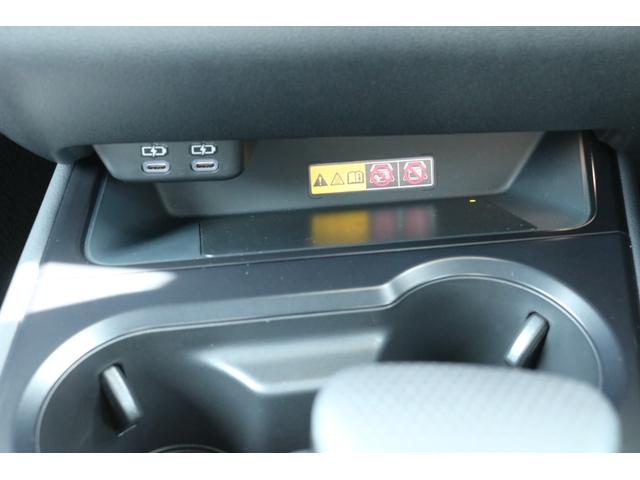 ＵＸ ＵＸ２００　Ｆスポーツ　ワンオーナー　ＴＲＤエアロダイナミクスパッケージ（Ｆ・Ｓ・Ｒ・マフラー）　ＴＲＤエアロフェンダー　本革シート（ブラック）　ムーンルーフ　３眼　パノラミックビュー　ブラインドスポット　オレンジキャリパー（49枚目）