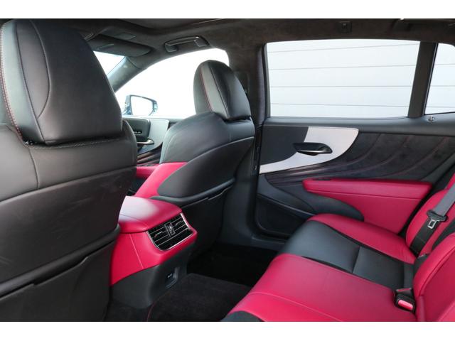 自社認定・認証工場完備！メンテナンスや車検もお任せ下さい！！また、自社鈑金工場も併設、鈑金のお見積り等お気軽にご相談ください。