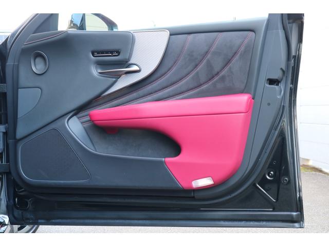 無料２年保証付＆店頭エンジンオイル交換年３回３年も無料＆ポリマーメンテナンスが年３回３年間サービス。遠方の方は陸送納車費用無料！☆納車後もしっかりとサポート。専門店として充実のアフターサービス完備