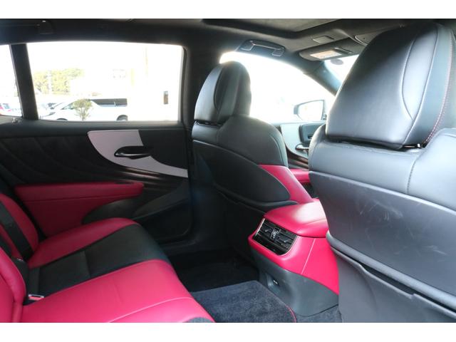 無料２年保証付＆店頭エンジンオイル交換年３回３年も無料＆ポリマーメンテナンスが年３回３年間サービス。遠方の方は陸送納車費用無料！☆納車後もしっかりとサポート。専門店として充実のアフターサービス完備