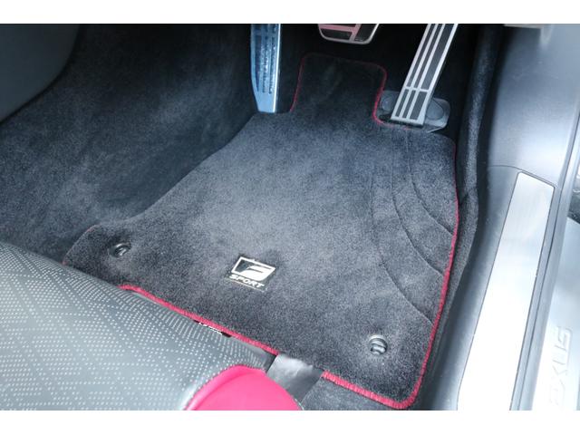 無料２年保証付＆店頭エンジンオイル交換年３回３年も無料＆ポリマーメンテナンスが年３回３年間サービス。遠方の方は陸送納車費用無料！☆納車後もしっかりとサポート。専門店として充実のアフターサービス完備