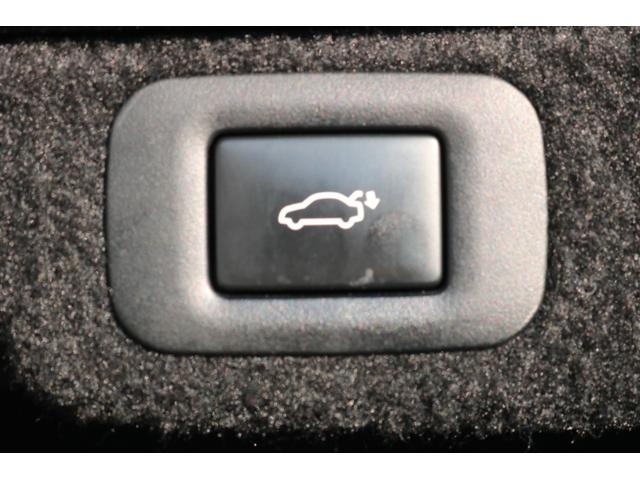 無料２年保証付＆店頭エンジンオイル交換年３回３年も無料＆ポリマーメンテナンスが年３回３年間サービス。遠方の方は陸送納車費用無料！☆納車後もしっかりとサポート。専門店として充実のアフターサービス完備