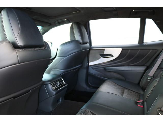 ＬＳ ＬＳ５００　Ｆスポーツ　ワンオーナー　本革シート（ブラック）　ムーンルーフ　マークレビンソン　デジタルインナーミラー　後席シートヒーター　３眼ＬＥＤヘッドライト　ブラインドスポットモニター　パノラミックビューモニター（8枚目）