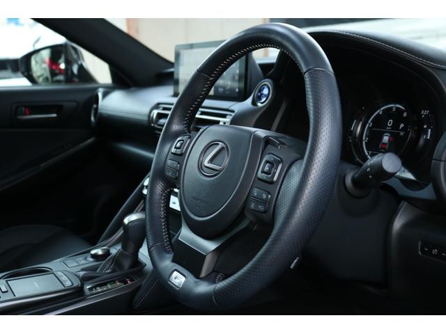 Ｔ．Ｕ．Ｃ．ＧＲＯＵＰ取扱い車輌は全車無料２年保証付き。納車後も安心したカーライフをお愉しみ頂けますようサポート致します。