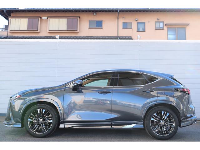 ＮＸ ＮＸ３５０ｈ　バージョンＬ　ワンオーナー　モデリスタエアロ（Ｆ・Ｓ・Ｒ）　モデリスタ２０インチＡＷ　本革シート（ヘーゼル）　マクレビ　パノラマルーフ　レクサスチームメイト　置充電　デジタルインナー　３眼ＬＥＤ　パノラミックビュー（23枚目）