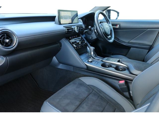 ＩＳ ＩＳ３５０　ＦスポーツモードブラックＩＩＩ　ワンオーナー　ＴＲＤエアロダイナミクスパッケージ　　Ｌｔｅｘシート（専用ブラック）　ムーンルーフ　パノラミックビューモニター　オレンジキャリパー　３眼ＬＥＤ　トルセンＬＳＤ　アダプティブハイビーム（8枚目）