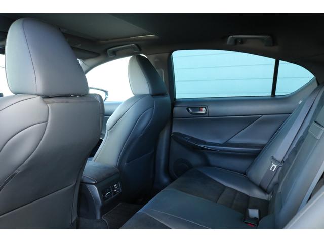 ＩＳ ＩＳ３５０　ＦスポーツモードブラックＩＩＩ　ワンオーナー　ＴＲＤエアロダイナミクスパッケージ　　Ｌｔｅｘシート（専用ブラック）　ムーンルーフ　パノラミックビューモニター　オレンジキャリパー　３眼ＬＥＤ　トルセンＬＳＤ　アダプティブハイビーム（9枚目）