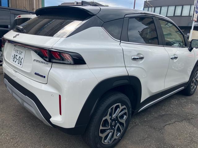 フロンクス ベースグレード クリアランスソナー 全周囲カメラ シートヒーター USB入力端子 走行距離34キロ レーンアシスト 車検令和9年10月まで LEDヘッドランプ 基本装備 安全装備(8枚目)