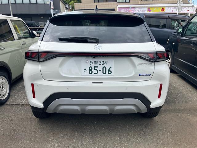 フロンクス ベースグレード クリアランスソナー 全周囲カメラ シートヒーター USB入力端子 走行距離34キロ レーンアシスト 車検令和9年10月まで LEDヘッドランプ 基本装備 安全装備(9枚目)