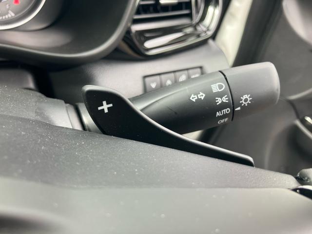 フロンクス ベースグレード クリアランスソナー 全周囲カメラ シートヒーター USB入力端子 走行距離34キロ レーンアシスト 車検令和9年10月まで LEDヘッドランプ 基本装備 安全装備(20枚目)