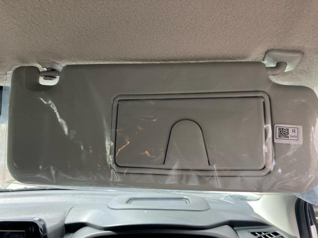 フロンクス ベースグレード クリアランスソナー 全周囲カメラ シートヒーター USB入力端子 走行距離34キロ レーンアシスト 車検令和9年10月まで LEDヘッドランプ 基本装備 安全装備(43枚目)