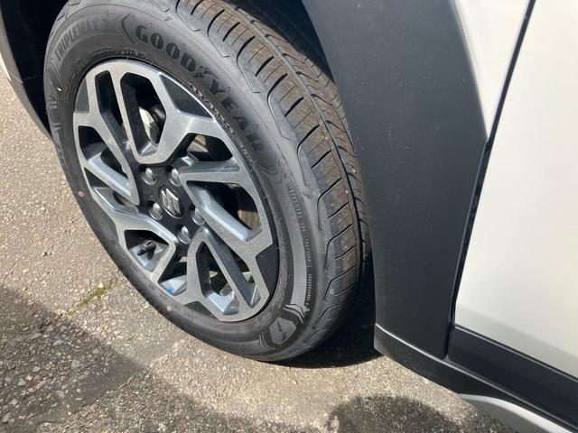 フロンクス ベースグレード クリアランスソナー 全周囲カメラ シートヒーター USB入力端子 走行距離34キロ レーンアシスト 車検令和9年10月まで LEDヘッドランプ 基本装備 安全装備(65枚目)