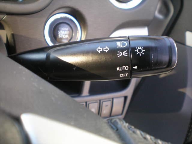 ワゴンＲスティングレー Ｘ　レーダーブレーキサポート　シートヒーター　エネチャージ　ドライブレコーダー　オートライト　ＨＩＤライト　１４インチアルミ　スマートキー　プッシュスタート　フォグランプ　ＵＶカット＆プライバシーガラス（12枚目）