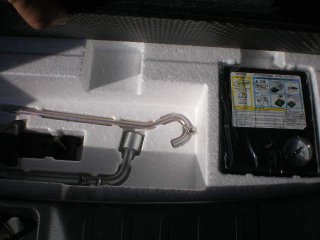 ワゴンＲスティングレー Ｘ　レーダーブレーキサポート　シートヒーター　エネチャージ　ドライブレコーダー　オートライト　ＨＩＤライト　１４インチアルミ　スマートキー　プッシュスタート　フォグランプ　ＵＶカット＆プライバシーガラス（21枚目）