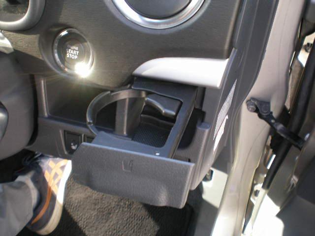 ワゴンＲスティングレー Ｘ　レーダーブレーキサポート　シートヒーター　エネチャージ　ドライブレコーダー　オートライト　ＨＩＤライト　１４インチアルミ　スマートキー　プッシュスタート　フォグランプ　ＵＶカット＆プライバシーガラス（23枚目）