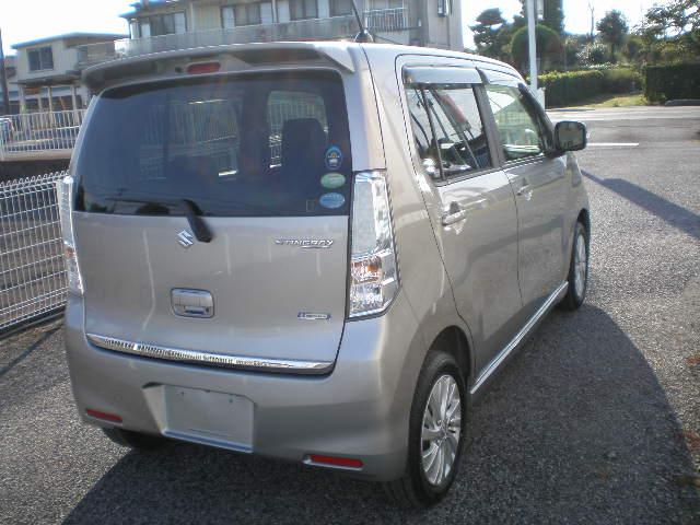 ワゴンＲスティングレー Ｘ　レーダーブレーキサポート　シートヒーター　エネチャージ　ドライブレコーダー　オートライト　ＨＩＤライト　１４インチアルミ　スマートキー　プッシュスタート　フォグランプ　ＵＶカット＆プライバシーガラス（33枚目）