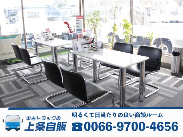 全低床 2.0t全低床 垂直ゲート600kg テーブル1150mm 木製荷台 10尺ボディー(58枚目)