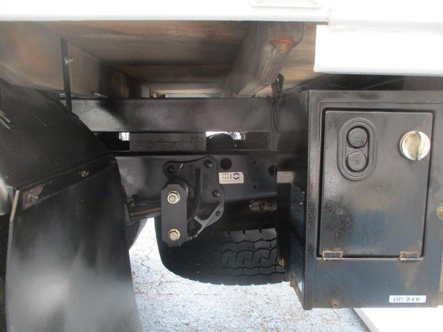 3.0tセミロング 高床 垂直PG600kg カスタム 木製荷台 床 鳥居下部鉄板張 オートAC CD(27枚目)
