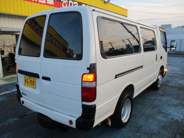 TOYOTA DYNA ROUTE VAN