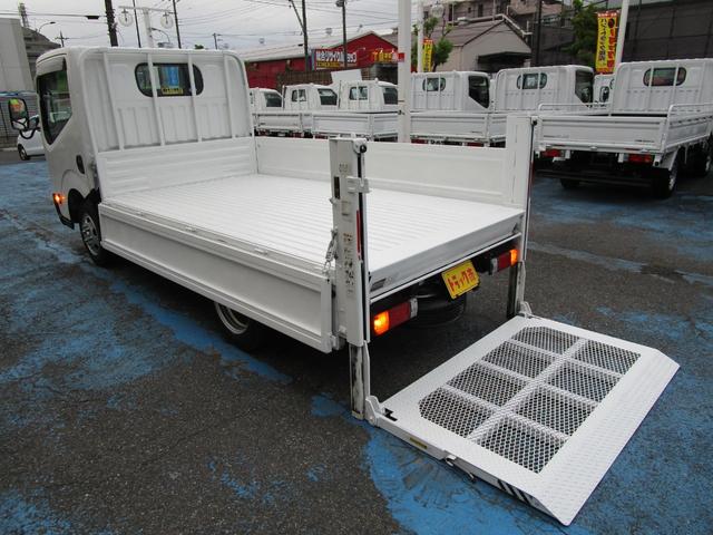 アトラストラック フルスーパーローＤＸ　１．５ｔフルスーパーロー　ダブル　垂直ＰＧ６００ｋｇ　テーブル１０００ｍｍ　スティール荷台　社外１セグＴＶ　ナビ　ＥＴＣ　キーレス　セキュリティ－　左電動格納ミラー（17枚目）