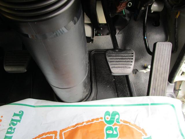 エルフトラック 強化フルフラットローダンプ 3.0ディーゼルターボ 強化3方開ダンプ 左右リヤ回転ピン 左右手動コボレーン キーレス セキュリティー 左電動格納ミラー(42枚目)