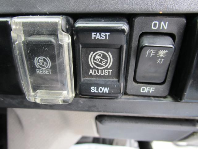 エルフトラック 強化フルフラットローダンプ 3.0ディーゼルターボ 強化3方開ダンプ 左右リヤ回転ピン 左右手動コボレーン キーレス セキュリティー 左電動格納ミラー(52枚目)