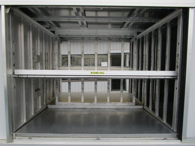 エルフトラック フルフラットロー 2.0tセミロング フルフラットロー ボトルカー 左右スライドx2 リヤ跳ね上げ扉 ハイラック リヤラダー カラーBモニター 左電動格納ミラー(8枚目)