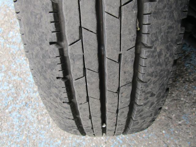 エルフトラック フルフラットロー 2.0tセミロング フルフラットロー ボトルカー 左右スライドx2 リヤ跳ね上げ扉 ハイラック リヤラダー カラーBモニター 左電動格納ミラー(45枚目)