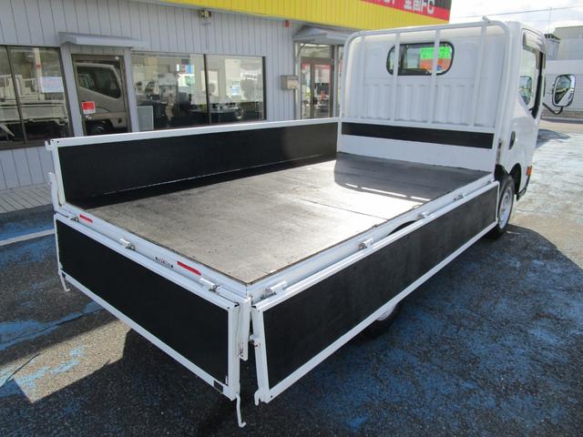 アトラストラック ショートフルスーパーローＤＸ　１．５ｔショートボディー　フルスーパーロー　Ｒシングルタイヤ木製荷台　Ｗ　ＳＲＳエアバック　ＡＢＳ　キーレス　セキュリティー　左電動格納ミラー　社外ＥＴＣ（10枚目）
