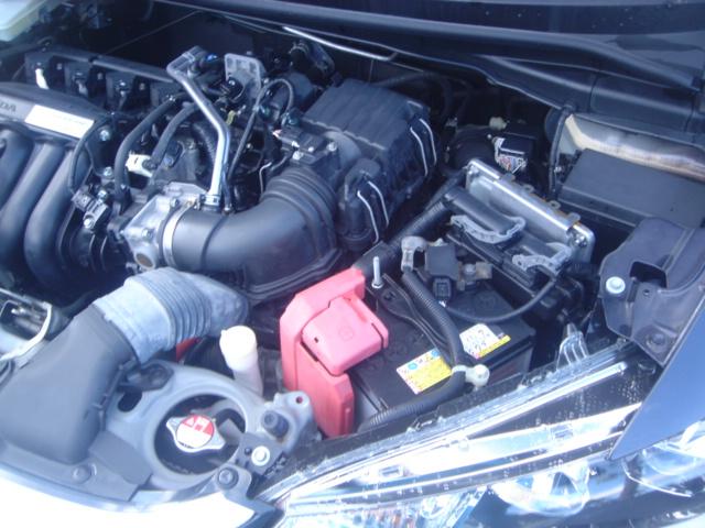 フィットハイブリッド Ｌパッケージ　ＳＤナビ・ワンセグ・Ｒカメラ・安心パッケージ・Ｂｌｕｅｔｏｏｔｈ・ＬＥＤヘッドライト・クルーズコントロール・ＡＵＴＯヘッドライト・プッシュスタート・ステアリングスイッチ・革巻きステアリング・禁煙車（52枚目）