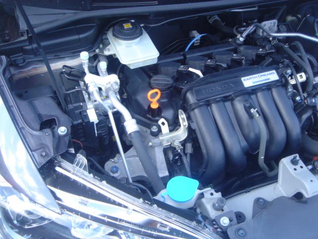 フィットハイブリッド Ｌパッケージ　ＳＤナビ・ワンセグ・Ｒカメラ・安心パッケージ・Ｂｌｕｅｔｏｏｔｈ・ＬＥＤヘッドライト・クルーズコントロール・ＡＵＴＯヘッドライト・プッシュスタート・ステアリングスイッチ・革巻きステアリング・禁煙車（53枚目）